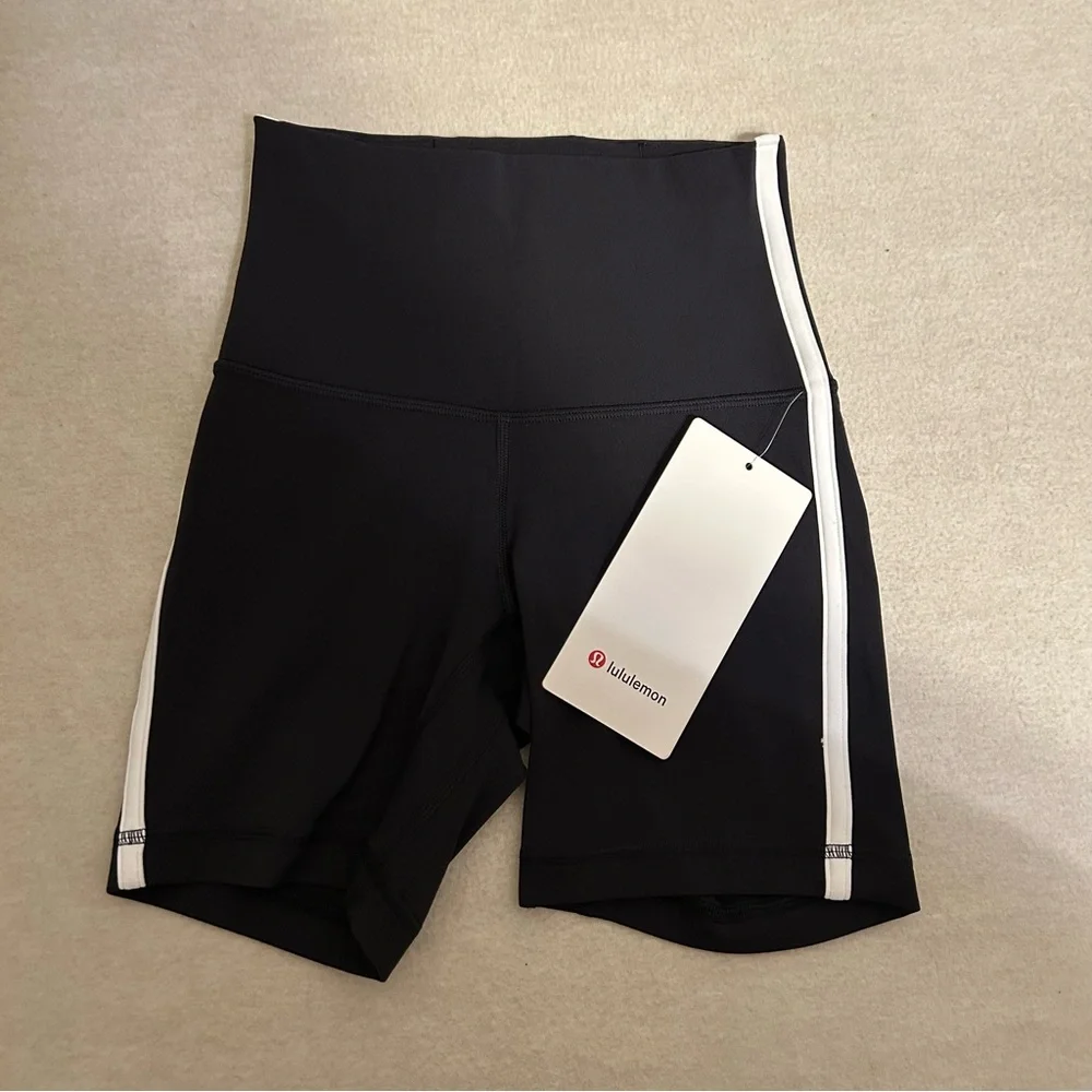 NWT 0 Lululemon Align Hi-Rise Stripe Short 6” inseam Black Activewear Workout - Picture 3 of 10